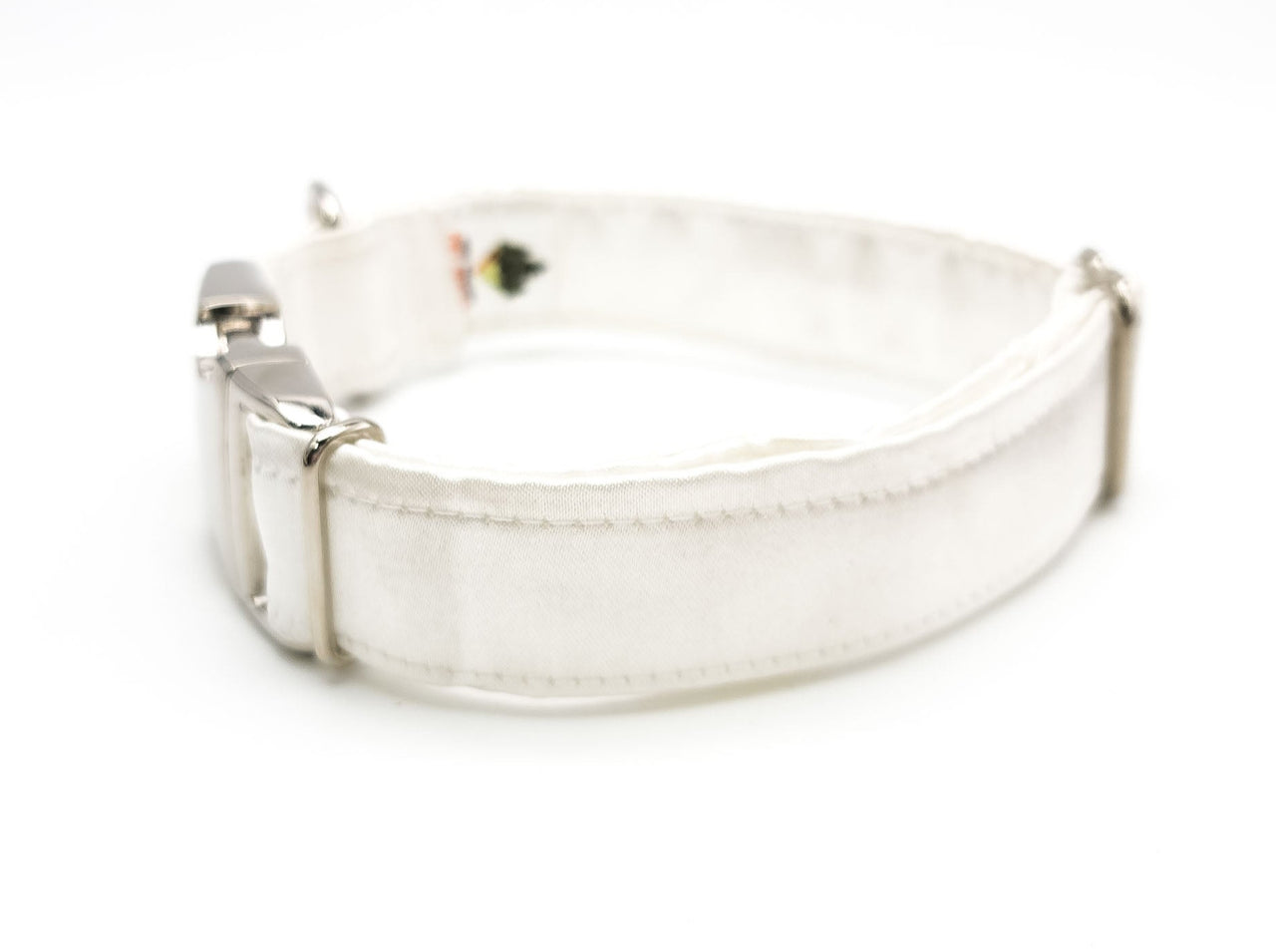 White Satin Bridal - blemished | Flat Side Release Collar | Medium 11"-17" in 1" wide