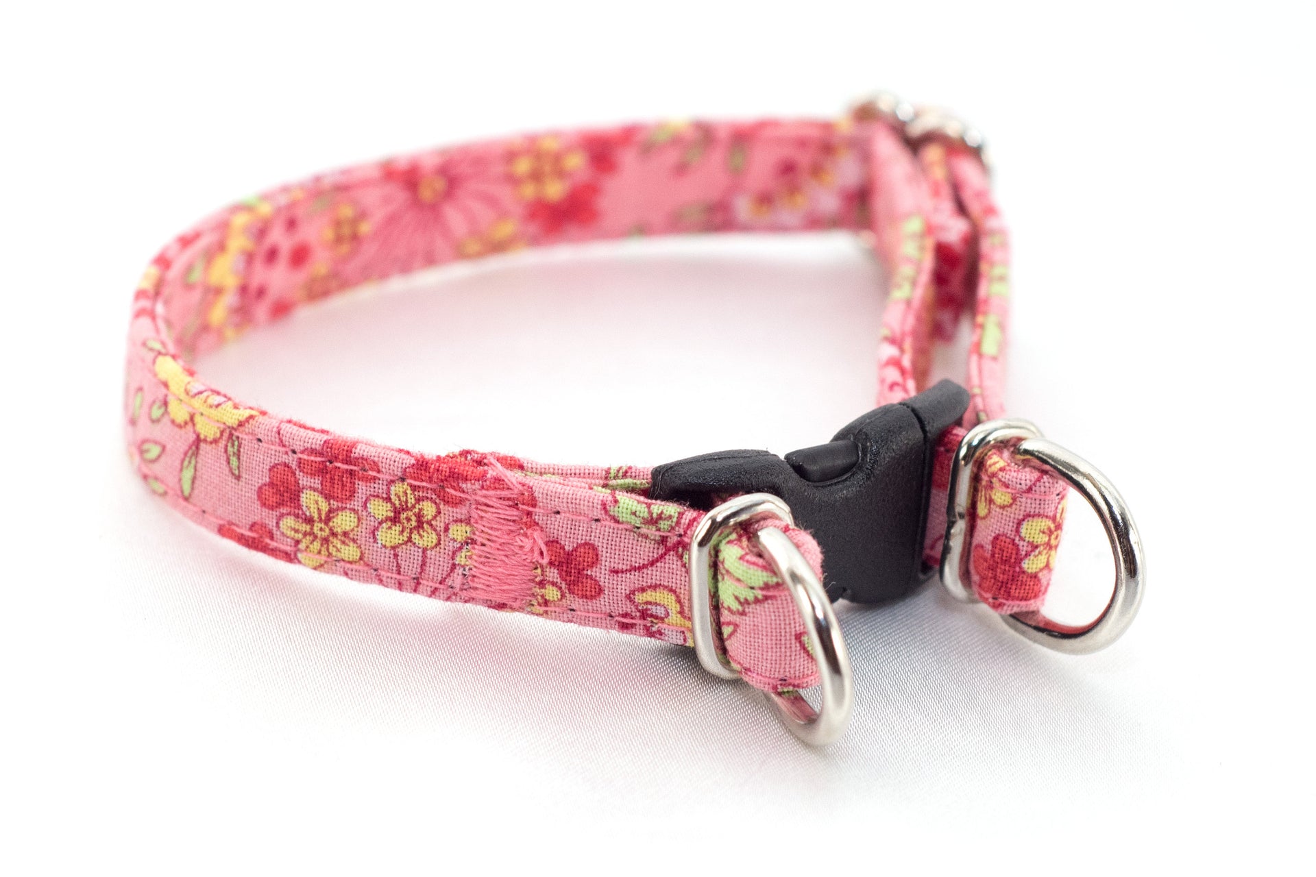 3/8" Choose-a-Fabric BreakAway Dog Collar - for small dogs - Fox Valley Dog Collars